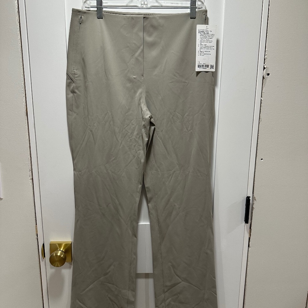 200026 Womens Athletic PantsLululemon Strech Boot Tan 12 New